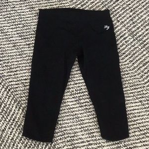 Lorna Jane Amy 3/4 crops black